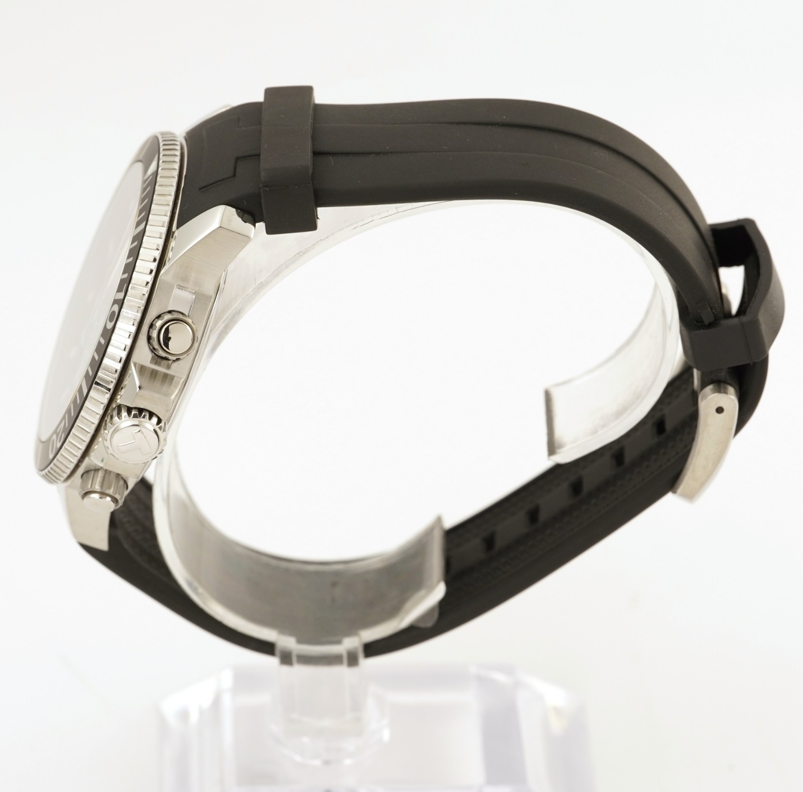 Tissot Seastar 1000 Chronograph Quartz Watch 45.5mm – T120.417.17.041.00