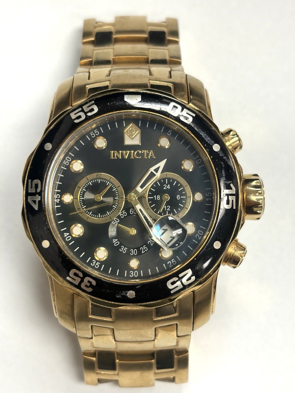 Invicta Mens PRO DIVER SCUBA Chronograph Black Dial Gold Plated Watch 0072