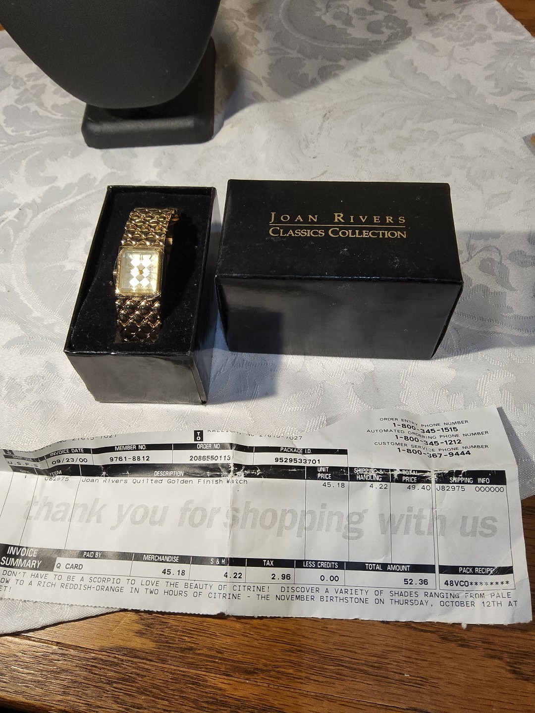 Joan Rivers Classics Diamond Quilted Gold Tone Ladies Watch Quartz New Battery