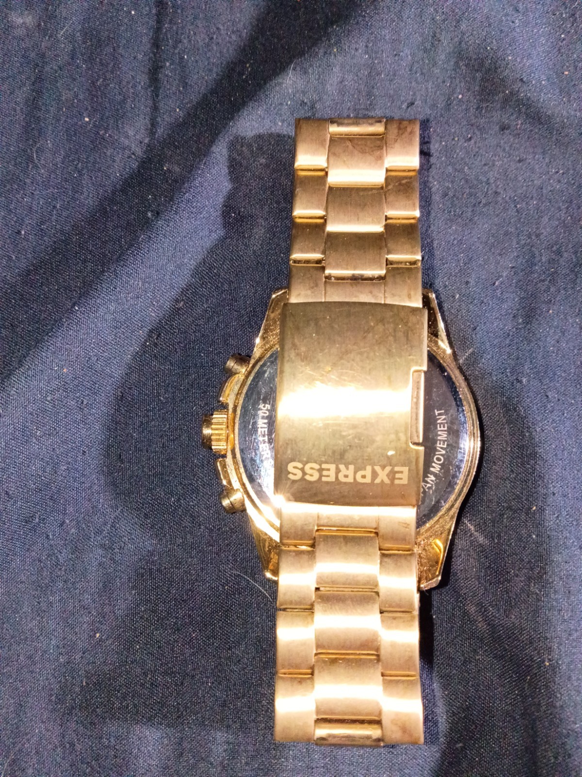 Men’s Express Watch gold finish needs battery