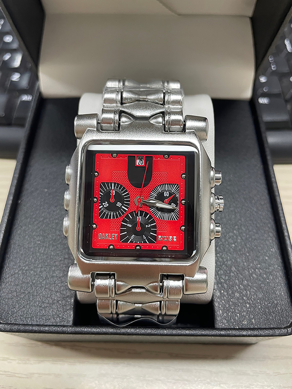 Rectangular Y2K Watch Men’s Watch Quartz Chronograph Futuristic Design