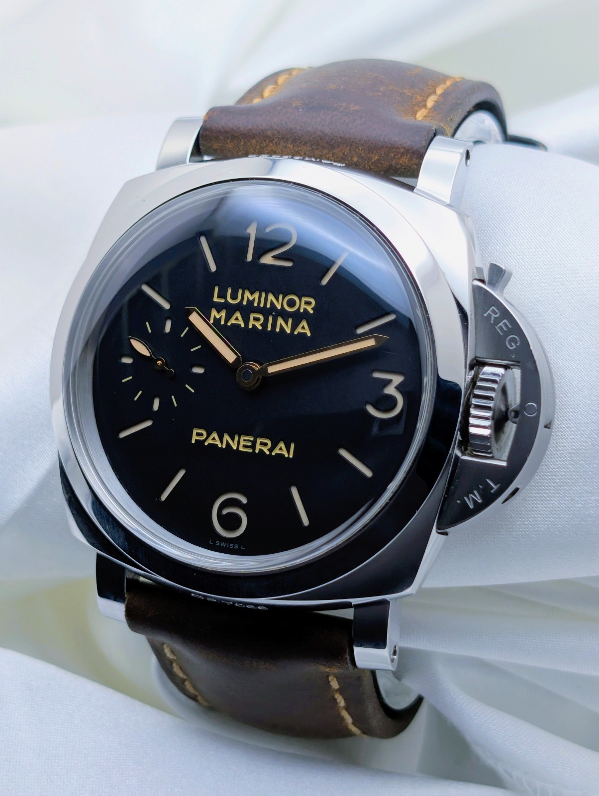 Panerai Luminor Marina 1950 3 Days Black PAM00422 47mm Leather Strap Full Set