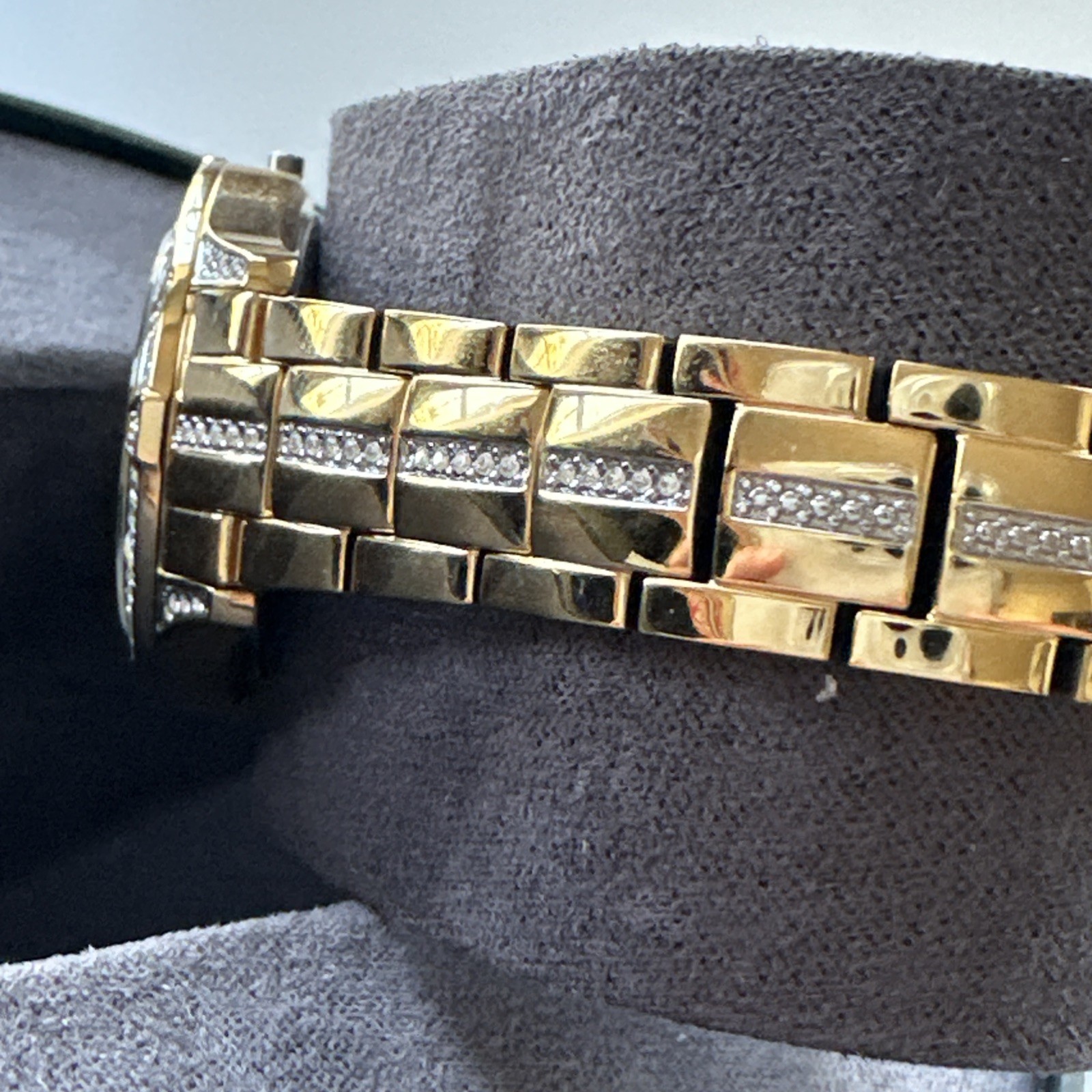 Bulova Womens Quartz Crystal Accent Gold-Tone 30.5mm Watch 98L283 *NO STEM/CROWN