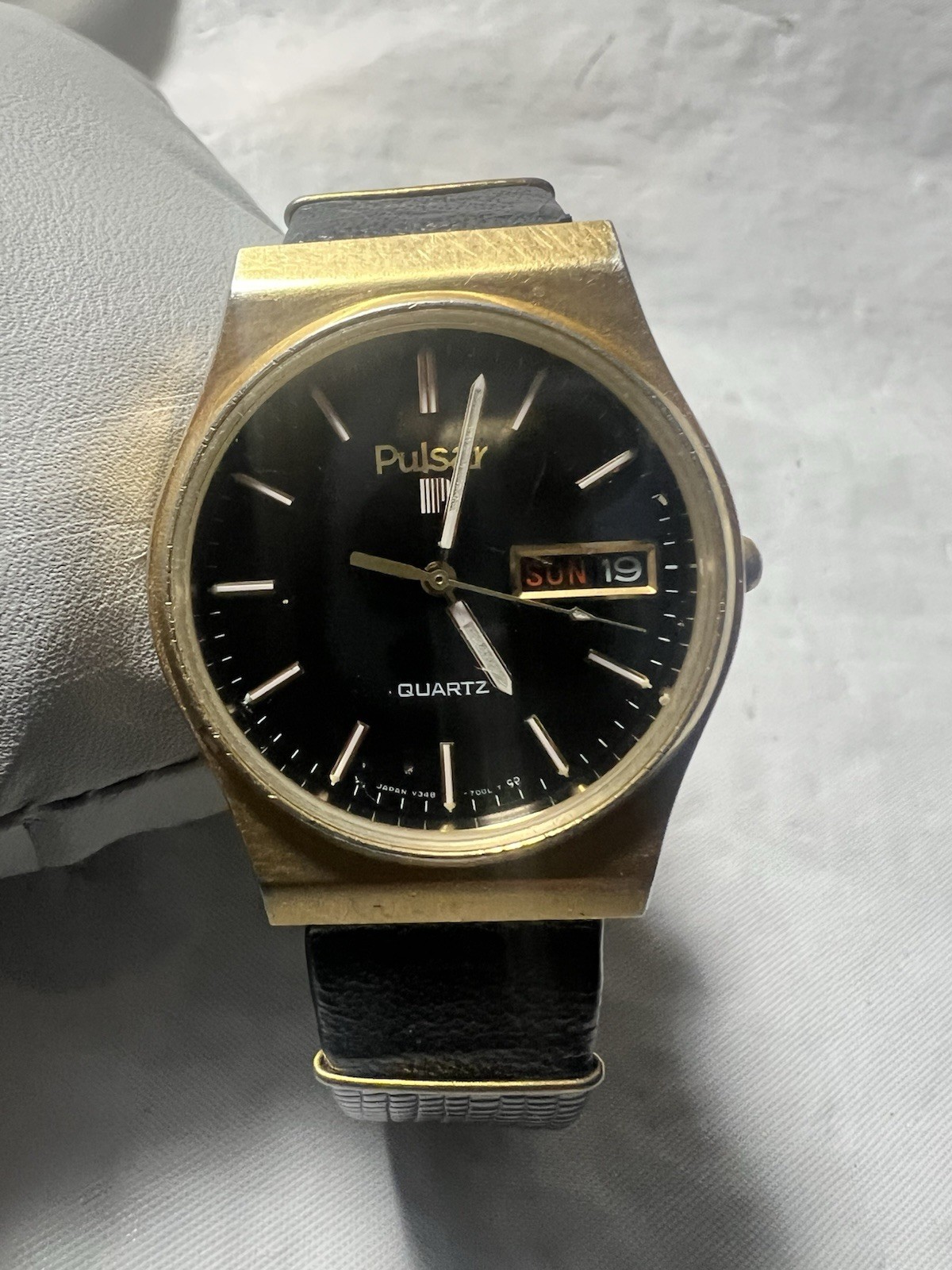 Pulsar By Seiko Vintage 1980’s,day/date,3mm,V348-7009,WR, gentlemen.