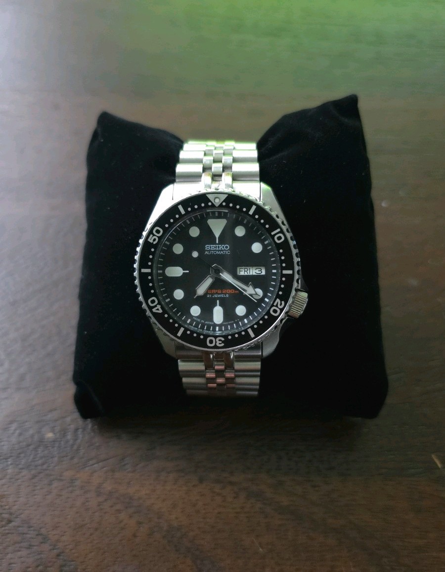 Seiko Automatic Black Dial Men’s Black Watch (SKX007J1) with Jubilee Band