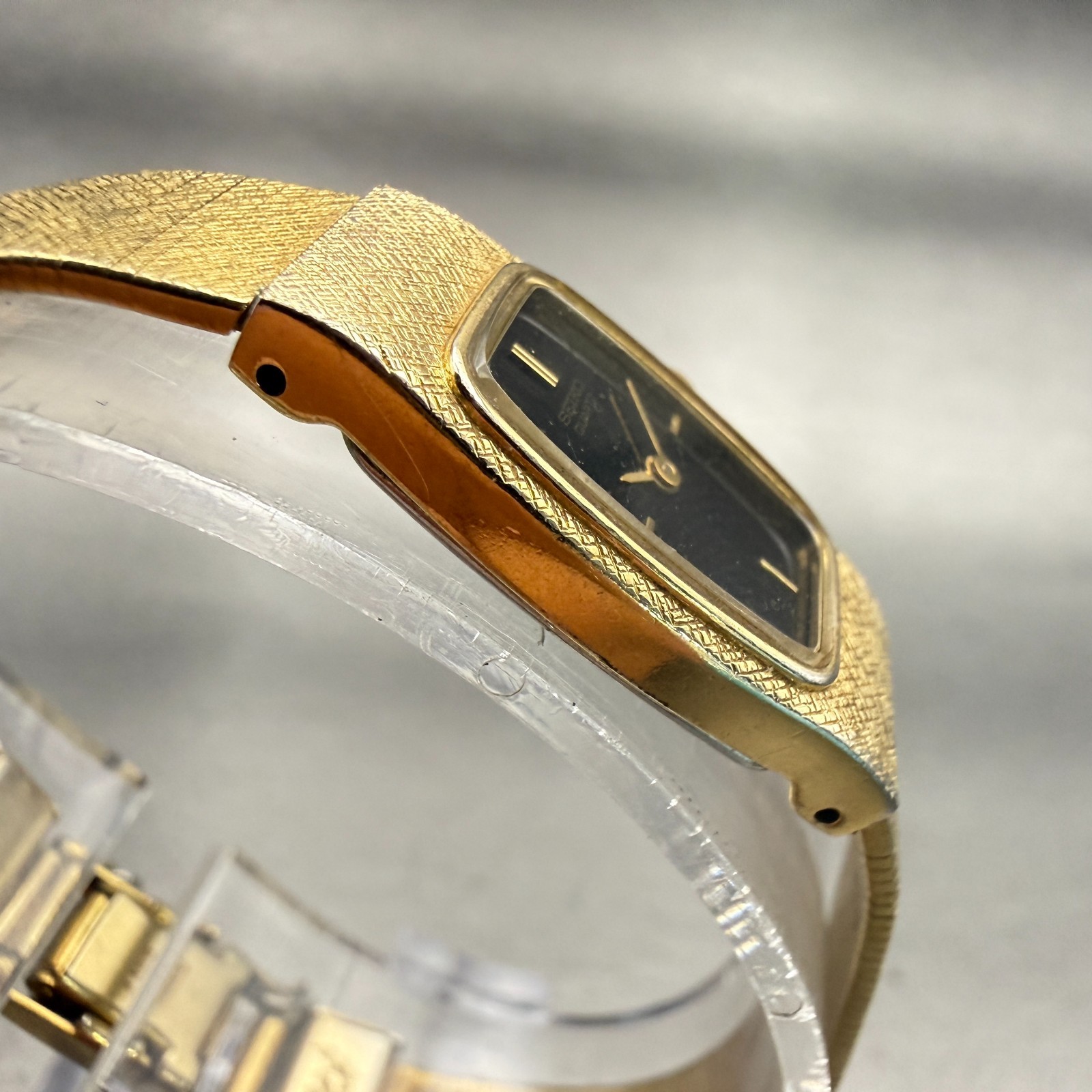 Seiko Watch Women 13mm Black Dial Gold Tone Rectangle 2E20-6139 New Battery VTG
