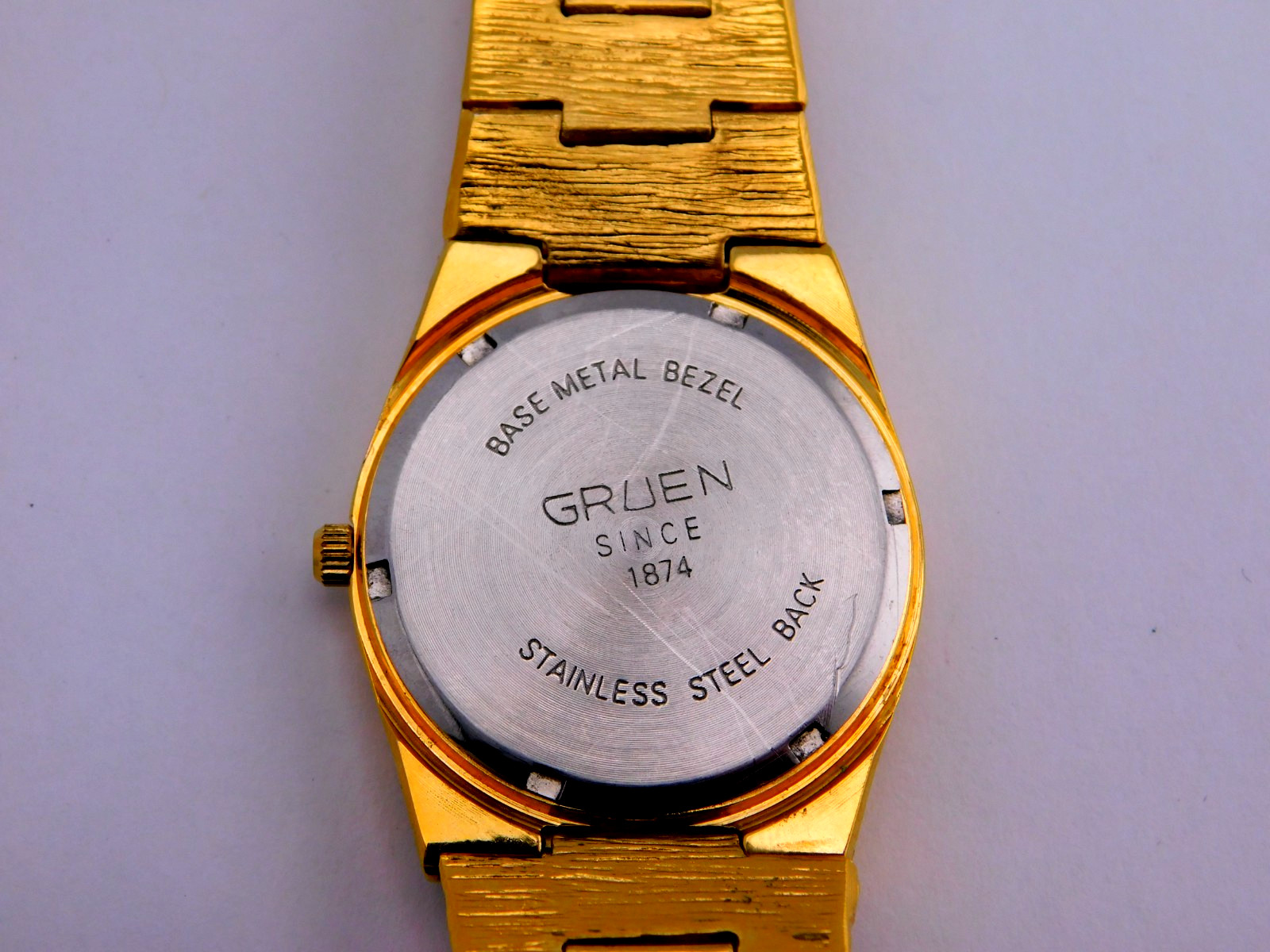 GRUEN PRECISION DIAMOND QUARTZ BLACK DIAL GP NUGGET STYLE MENS WRISTWATCH 90s