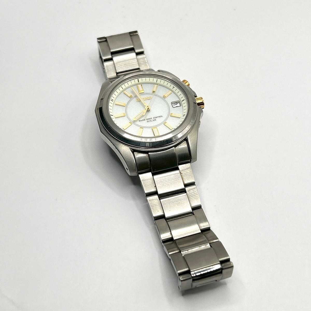 Running SEIKO Radio Wave Control Men’s Watch Radio Solar Date Ivory Titanium 10