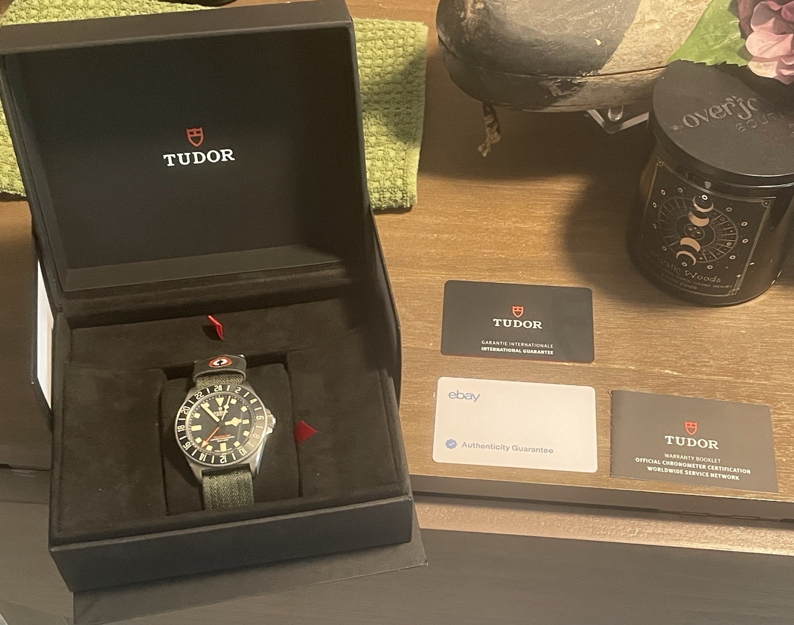 Tudor Pelagos FXD GMT Titanium 42mm Black Dial M2542G257NU-0002 Full Set