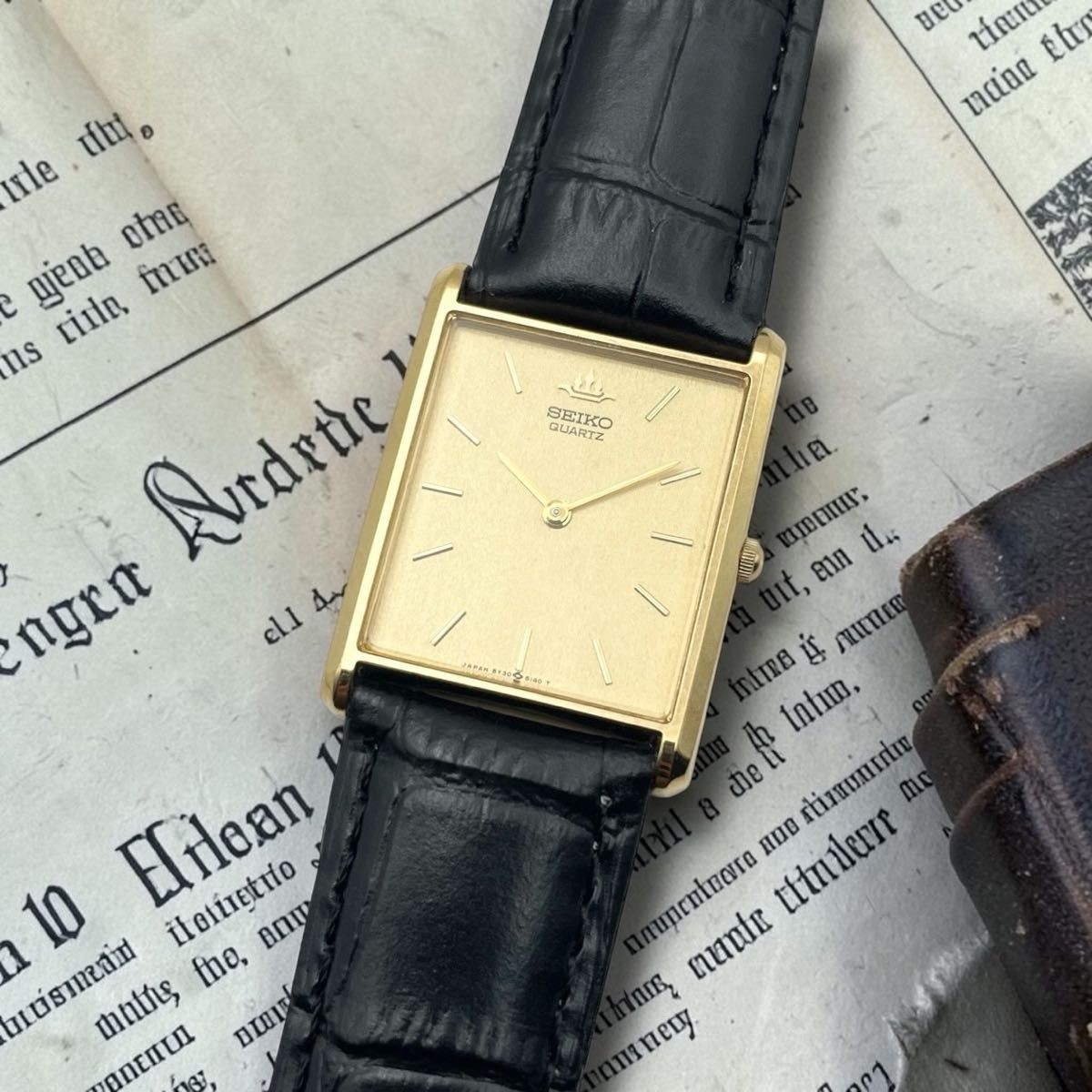 Vintage SEIKO Quartz Rectangular Gold Dial Watch