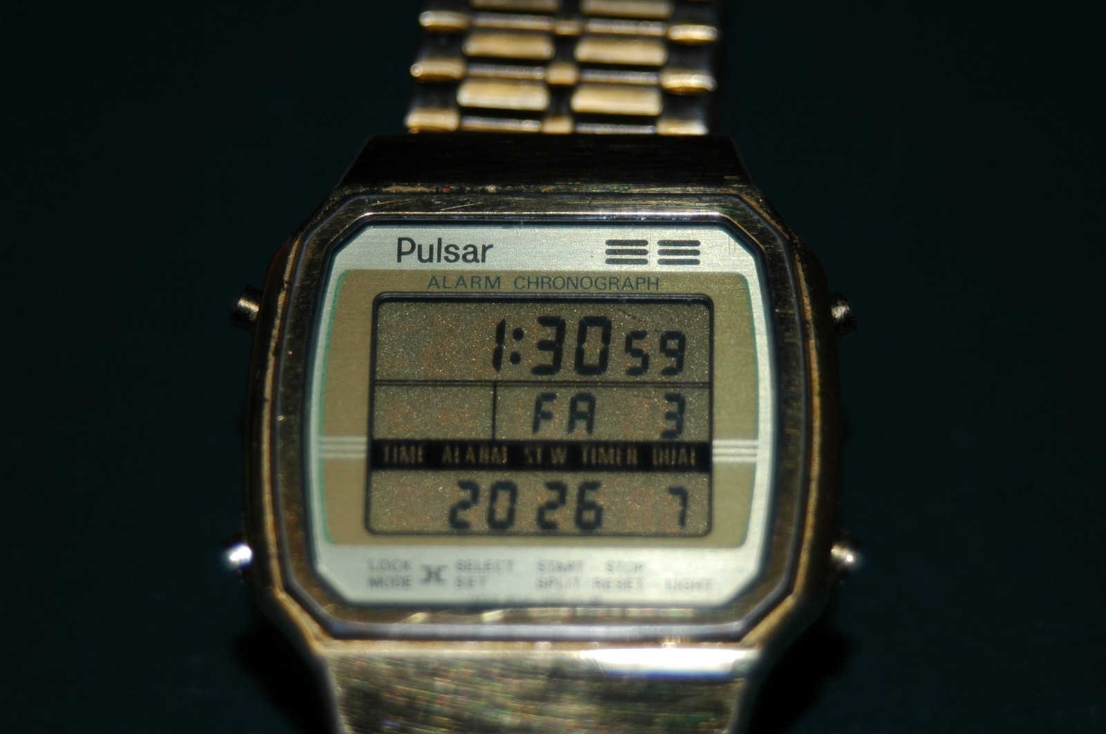 VINTAGE 1980’S PULSAR W040-5000 DIGITAL CHRONOGRAPH WATCH