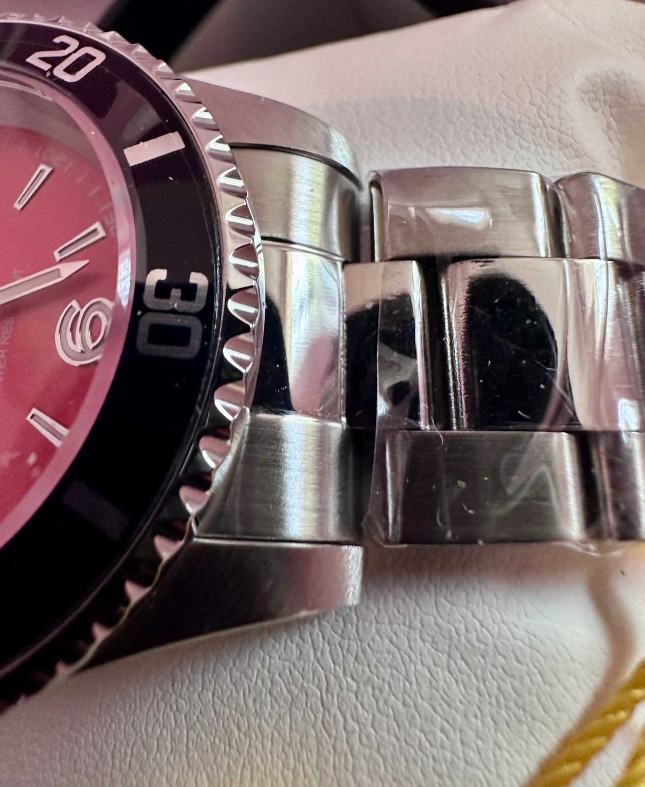 Invicta Specialty Rowan Men’s Watch – 40mm, Steel, Red Dial, Black Bezel ?