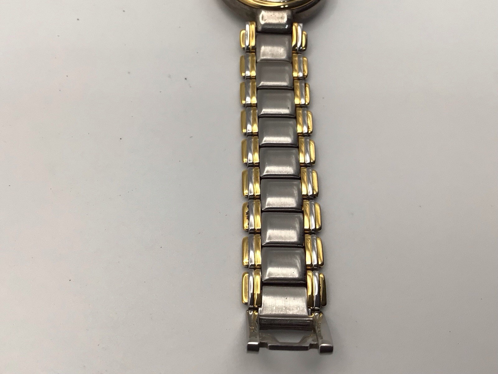 Burberry 11500L Nova Check Dial Ladies Watch Swiss Made Vintage Style