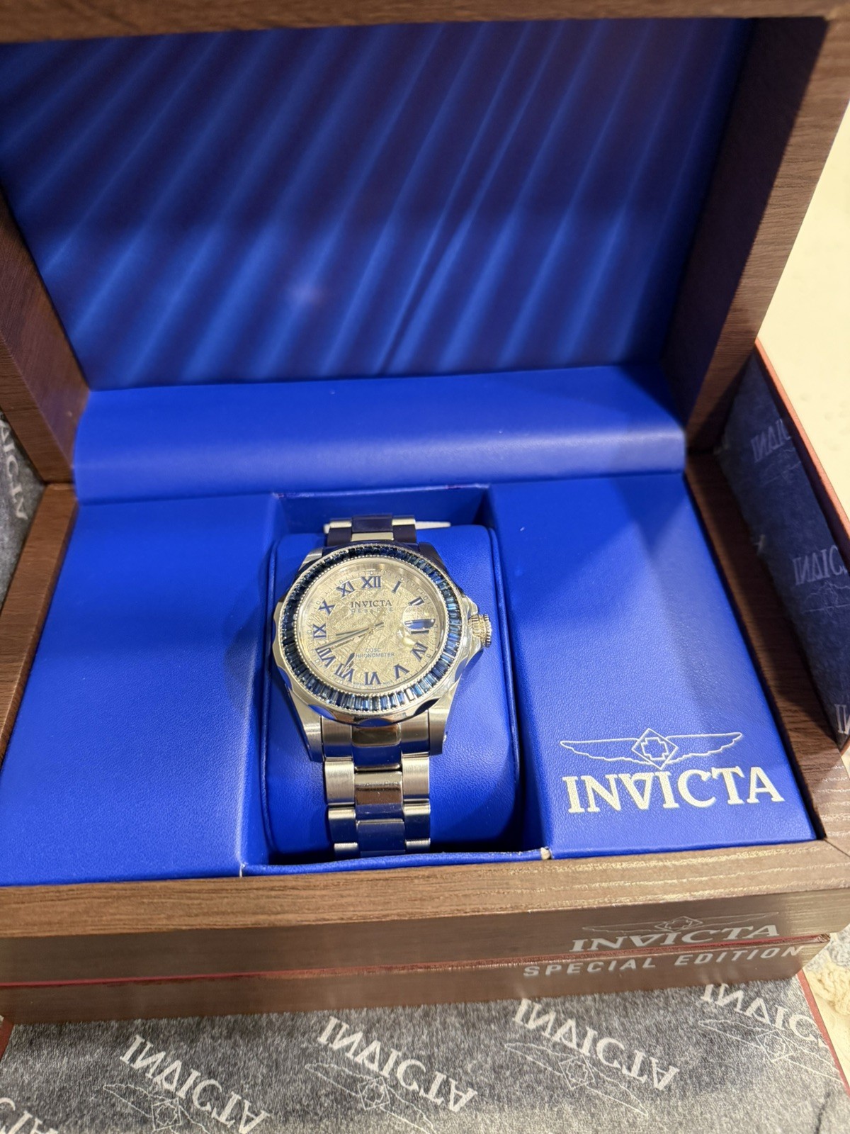 SUPER RARE Invicta COSC Meteorite Dial Sapphire Bezel 5ctw Swiss Made Auto #5172