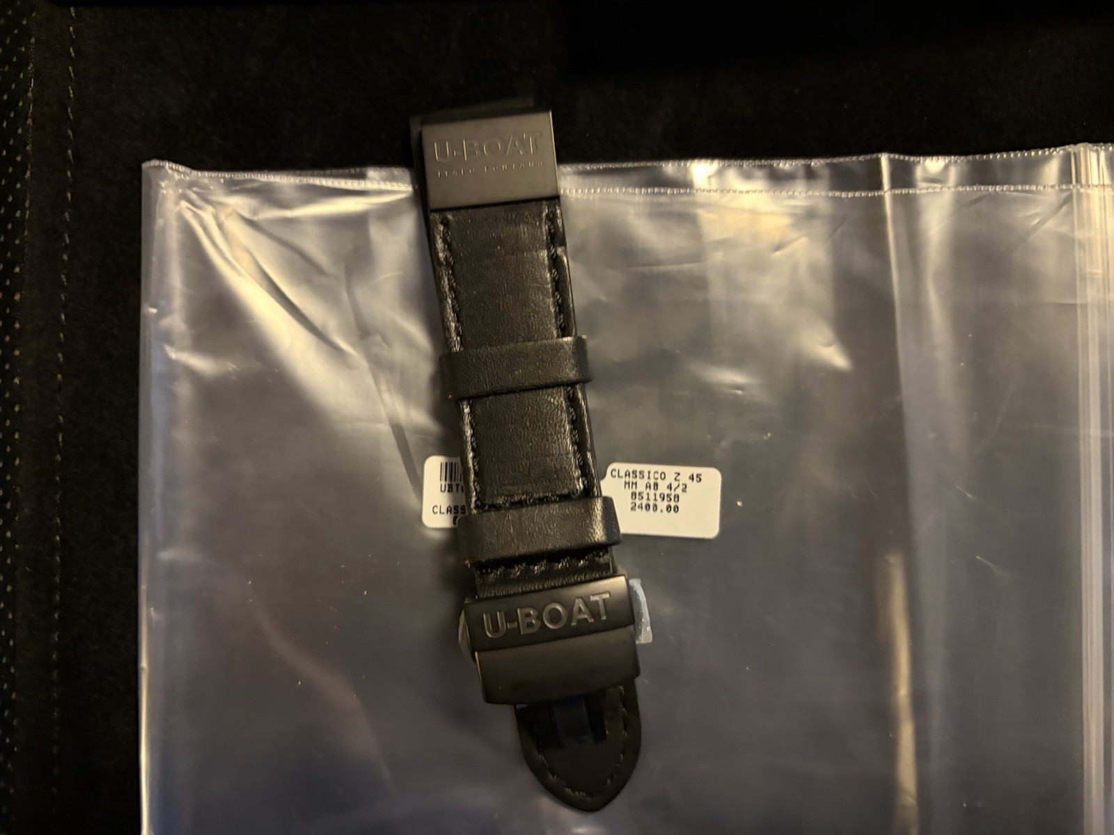 U-Boat Classico 5573 Left Hook 53mm Auto Carbon Fiber +Extra Strap / FULL SET