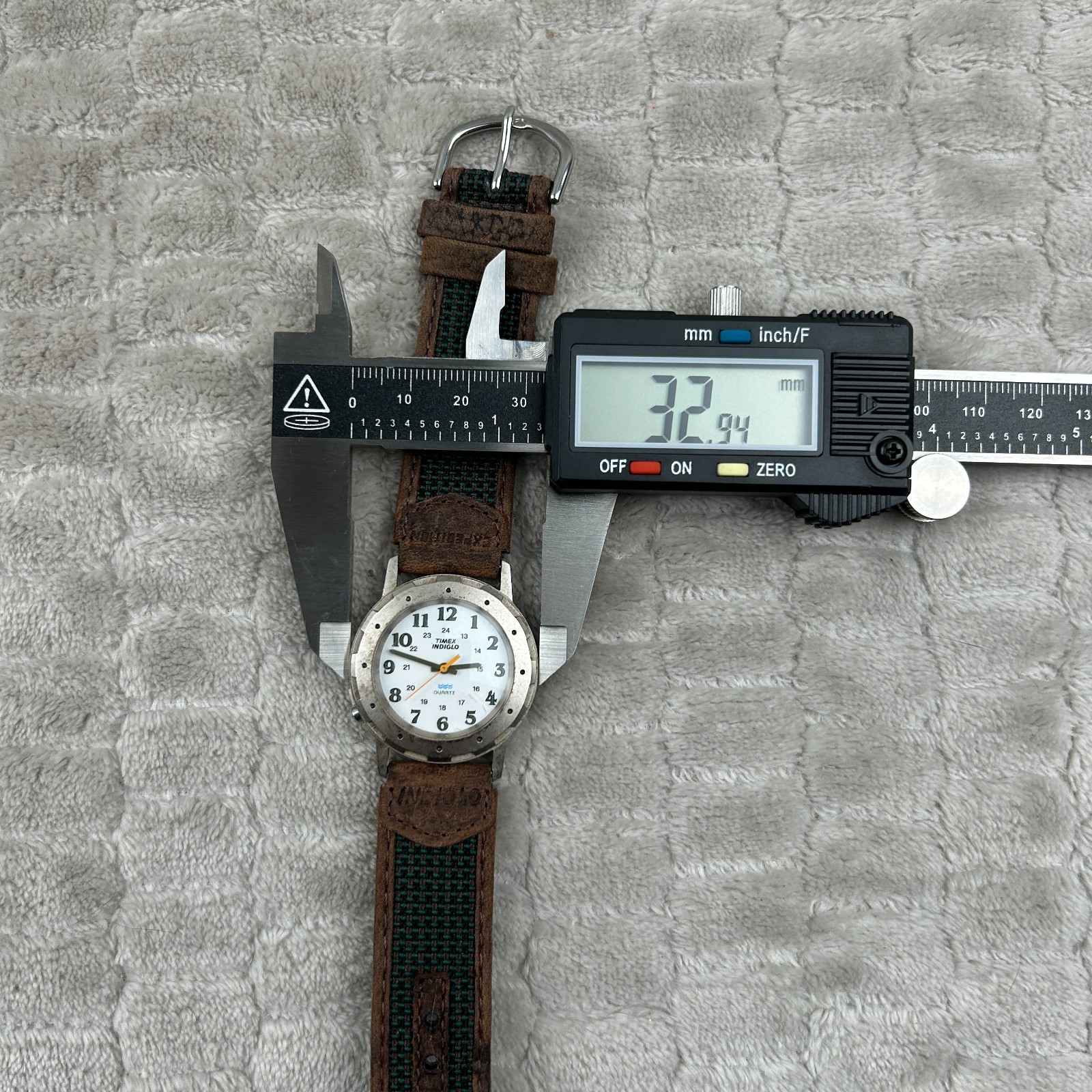 Men’s Timex 35mm Indiglo Quartz White 4.775.964 4.527.096 Watch Aluminum
