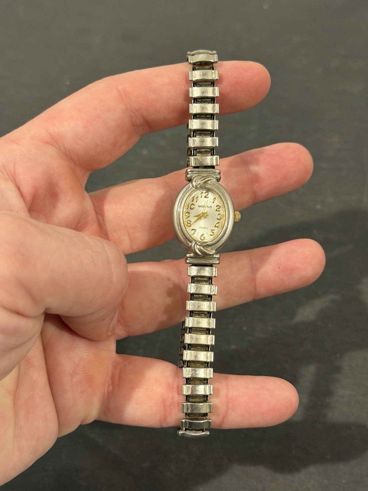 Watch It Watch Women Silver Tone Metal Band Elastic