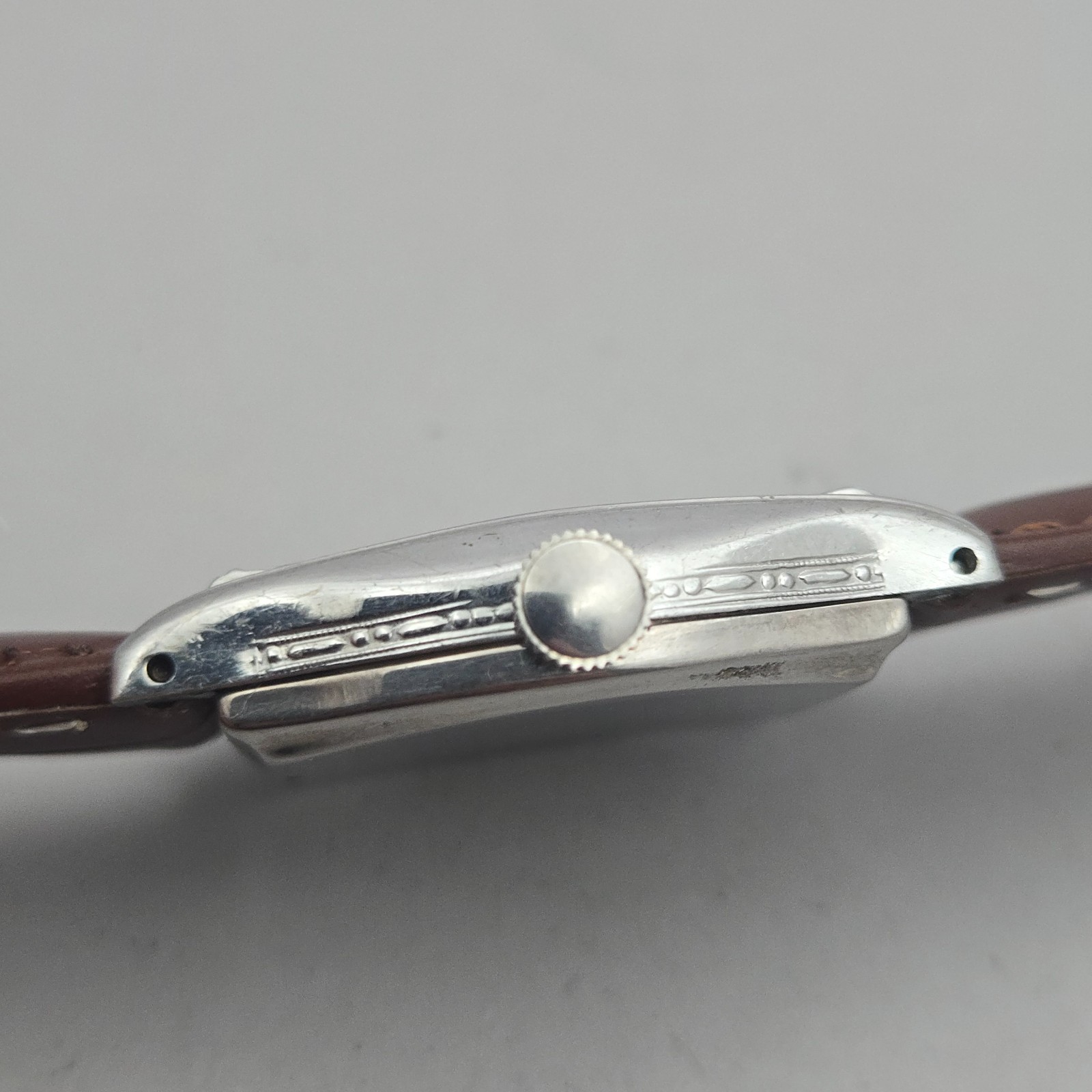 Vintage HELBROS men’s manual wind watch AS 970 Tonneau-shaped Number dial 1940s