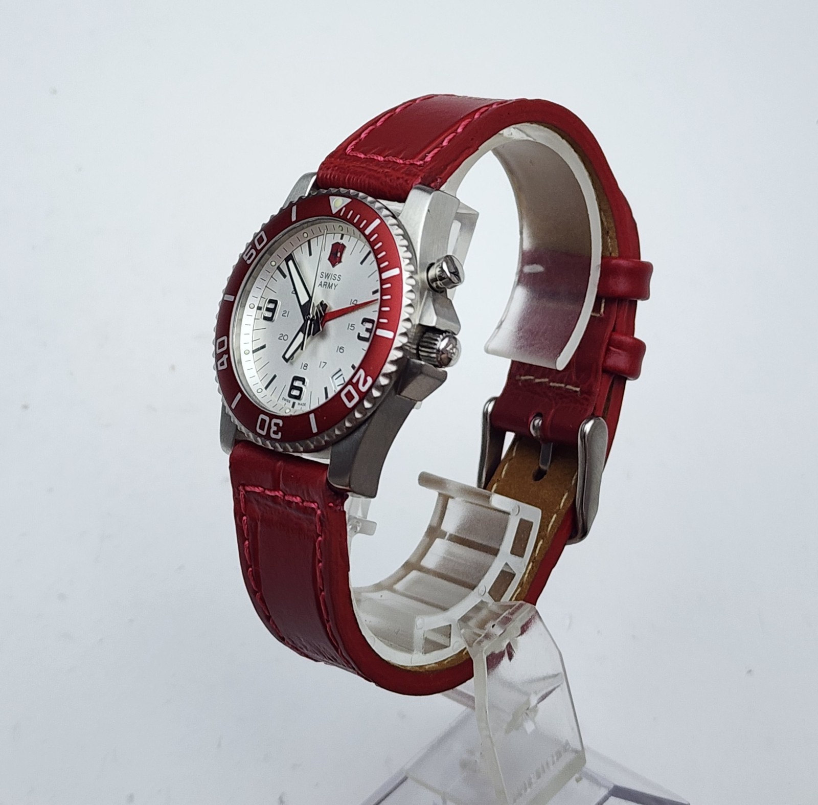Women’s SWISS ALARM Watch VICTORINOX SWISS ARMY “Maverick II” 24142