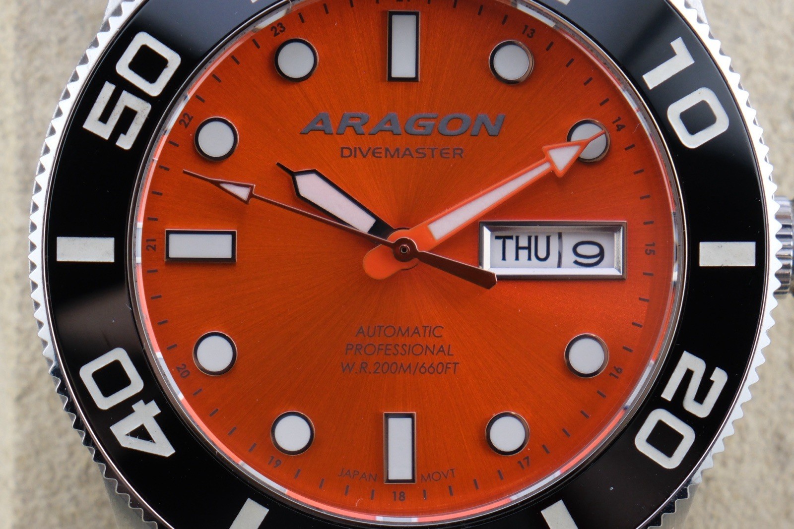 ARAGON Divemaster NH36 Day/Date with 24 jewels 42mm Orange Dial Clean!