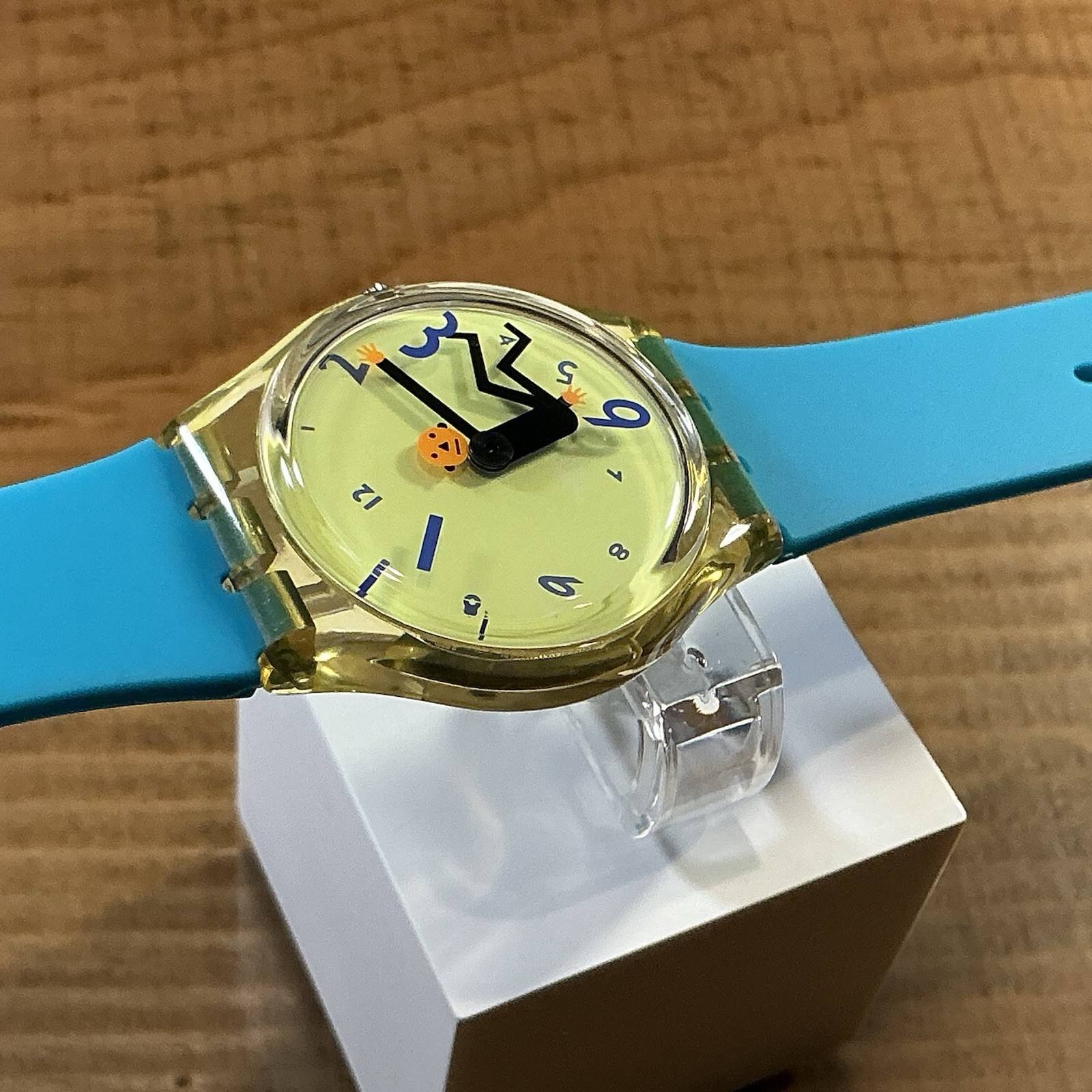 WEIGHTLESS – GK229 – FUN ROTATING MONKEY MAN – 34mm