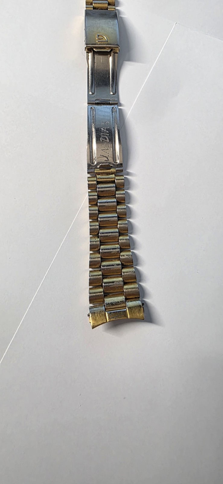 Gruen Quartz Day/Date Gold Tone Analog Wristwatch for REPAIR OR PARTS