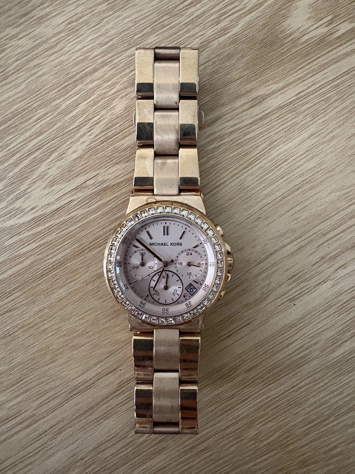 Michael Kors MK-5586 Dylan Chronograph Women’s Watch Rose Gold