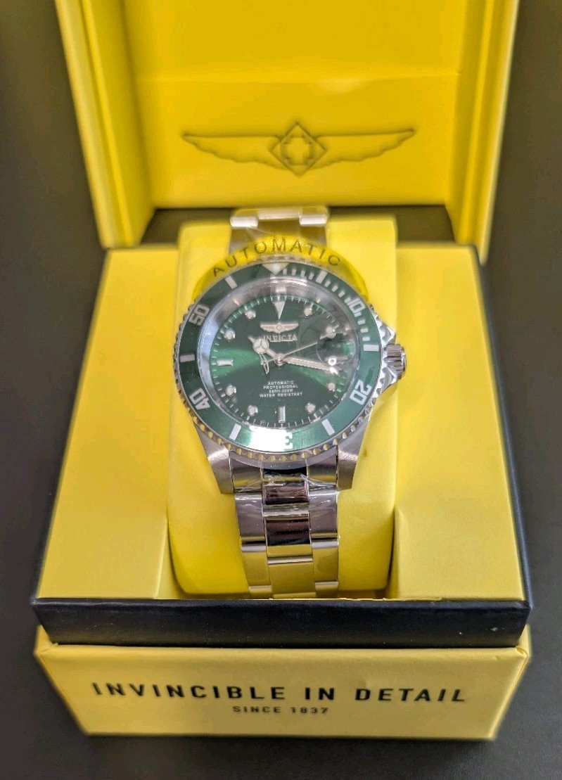Invicta Pro Diver Automatic (Model 35688) – NWT