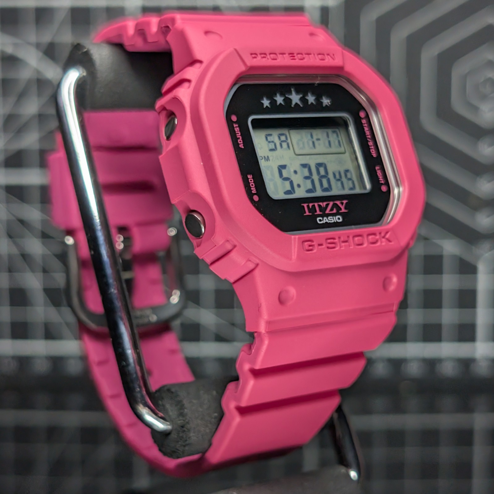 Casio G-Shock GMD-S5610 Limited Ed. Itzy Collab K-Pop Square Pink GMD-S5610IT-4A