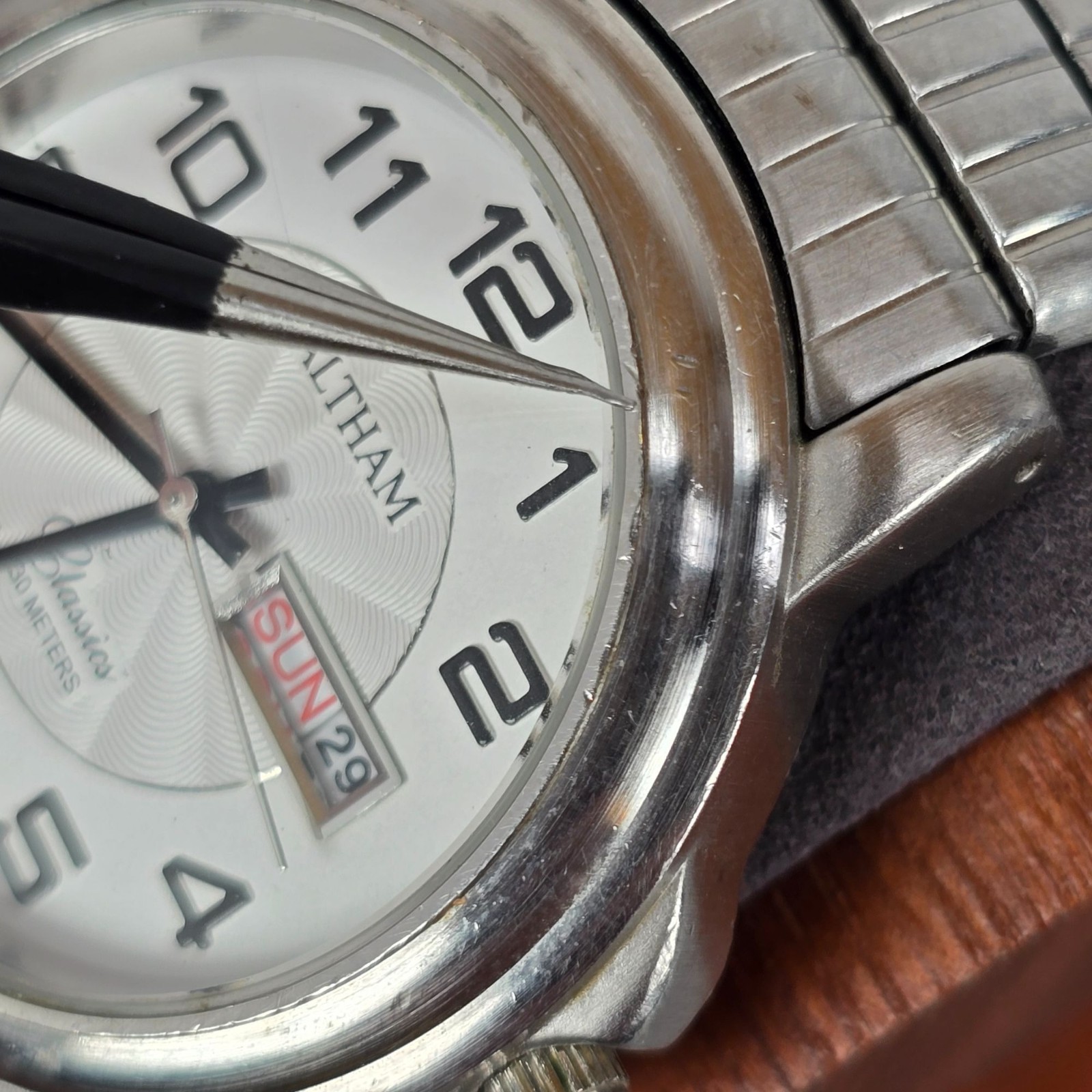 Waltham Classics 30 Meter WAM004 Mens Stainless Steel Wrist Watch W/ Day/Date