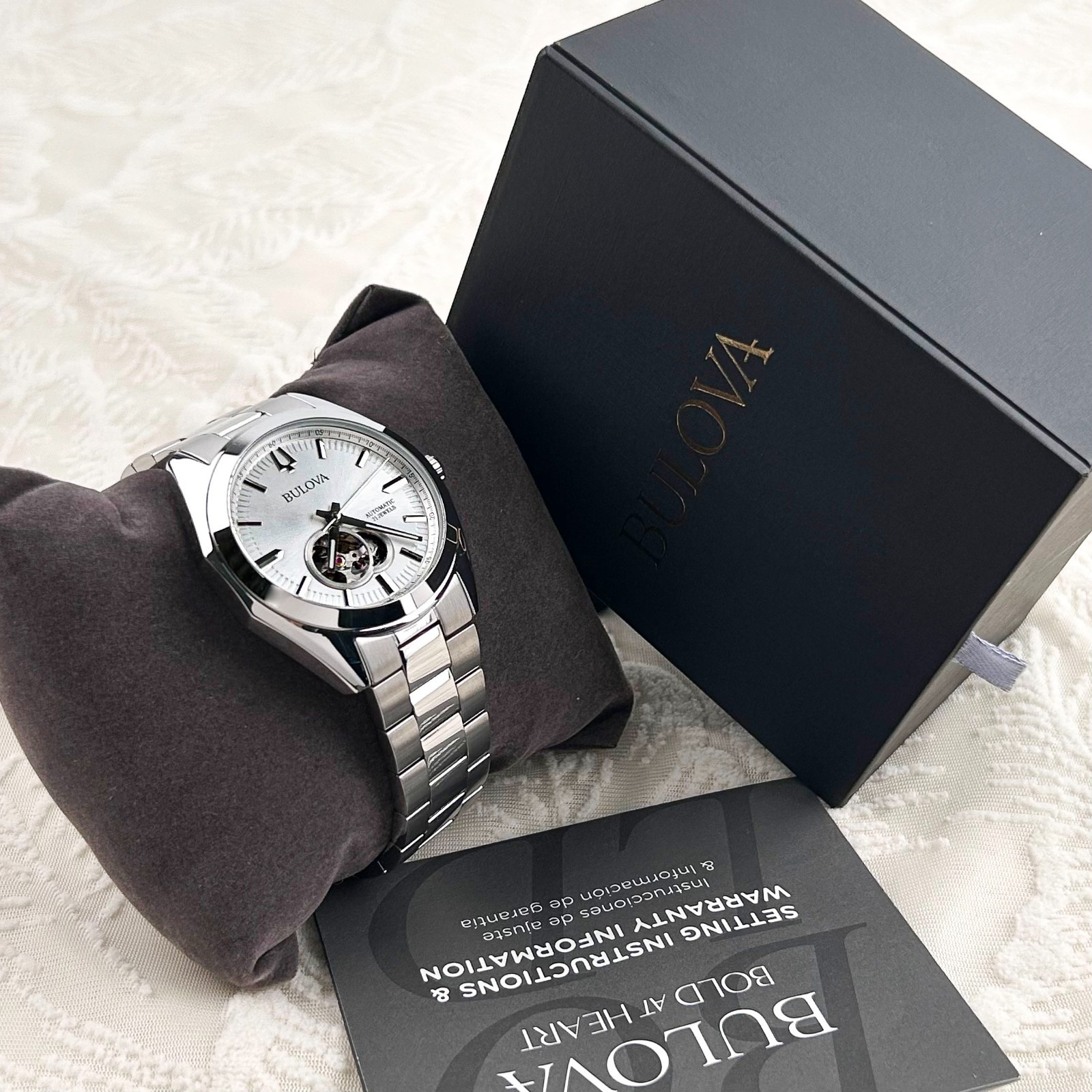 Bulova classic Surveyor 96A274 Silver Tone Dial Men’s Automatic Chronograph 42mm