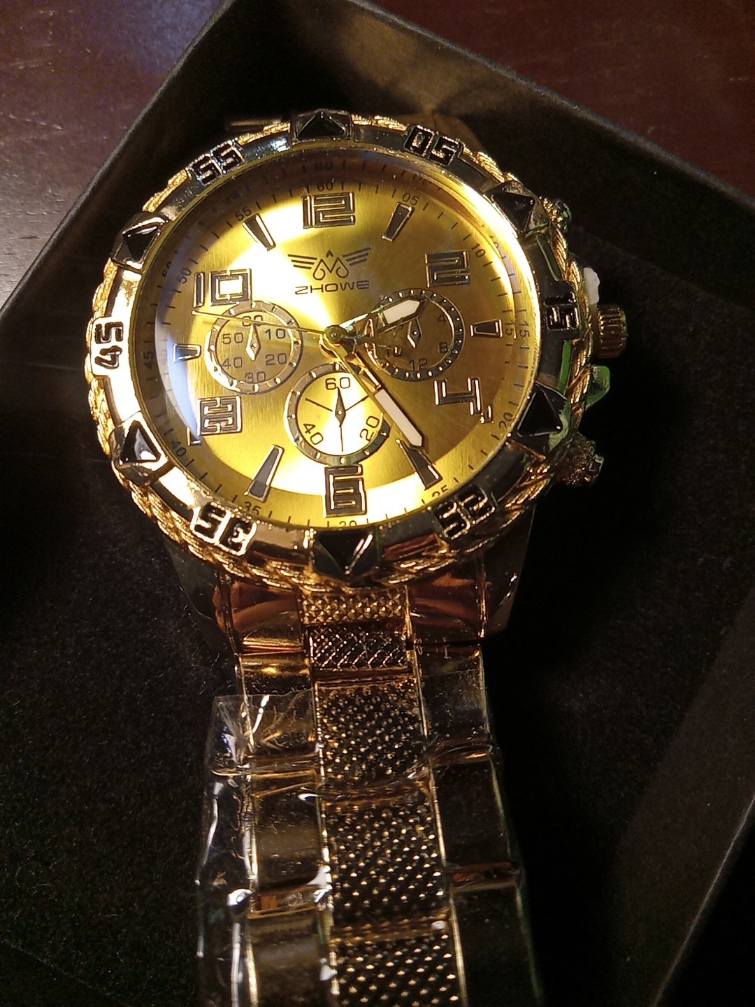 Zhowe Men’s Watch New In Box. Never Worn.