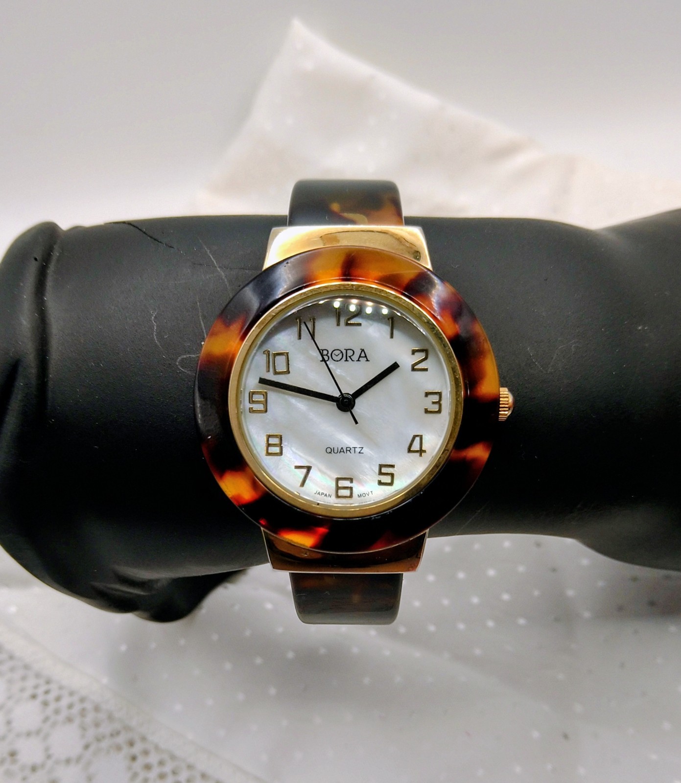 Bora Watch Tortoiseshell Bangle Mother Of Pearl Gold Tone Japan Needs Battery