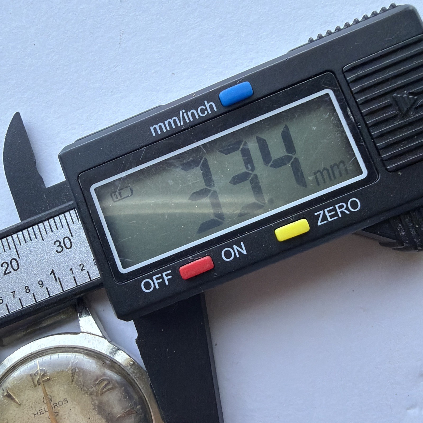 AV23 VTG Mechanical Wind Helbros 33mm Mens Watch Repairs Aluminum Case As Is**