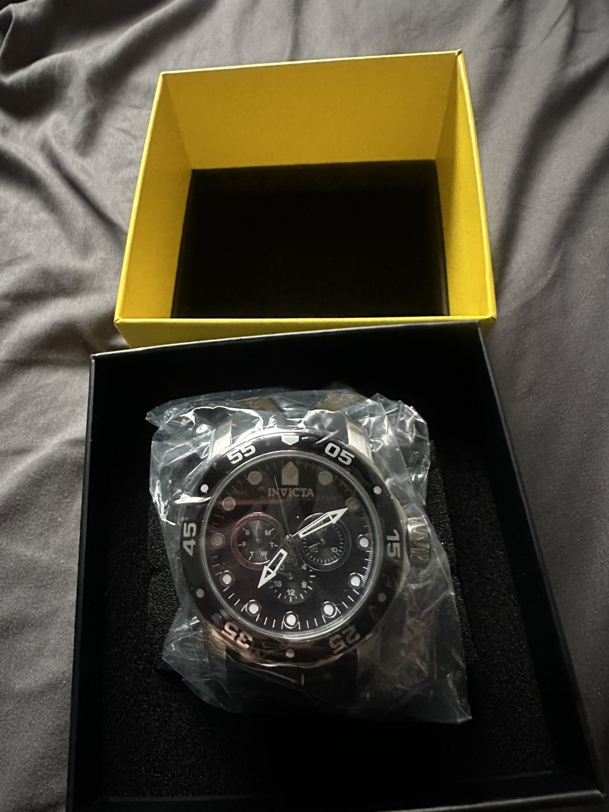 Invicta Men’s Pro Diver Scuba 48mm Quartz Watch 45721 BRAND NEW IN BOX