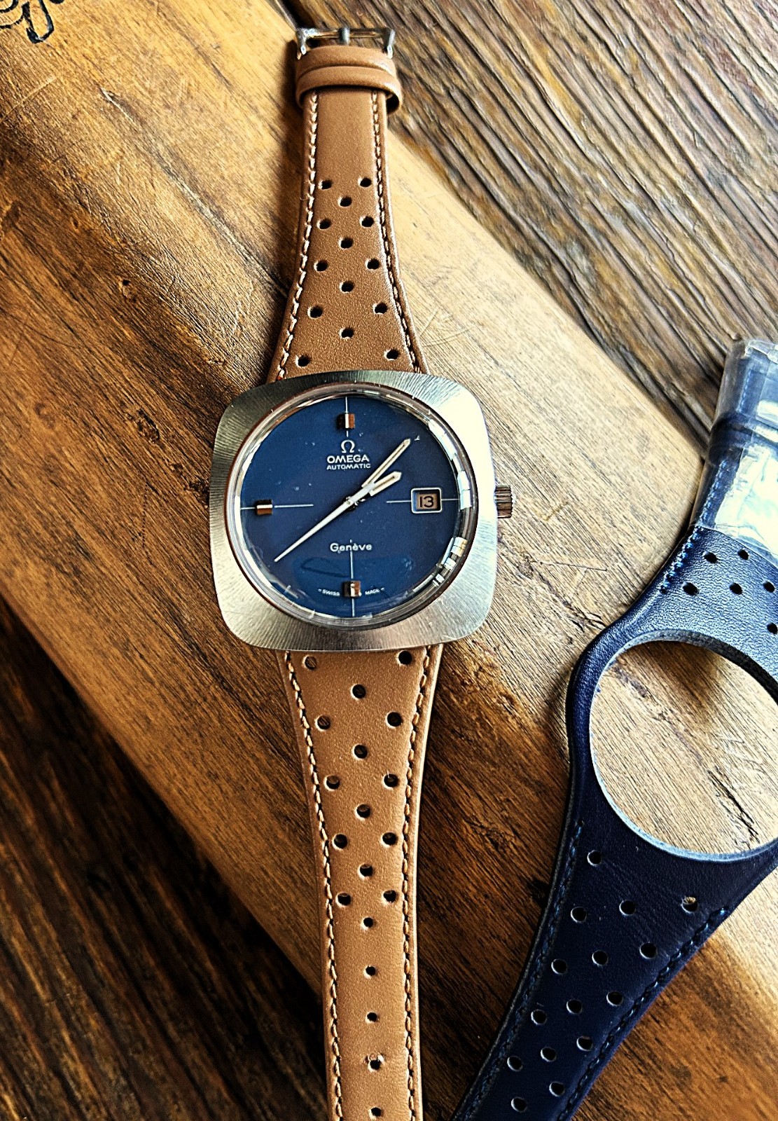 Vintage Omega Geneve Dynamic Automatic Men’s watch. Blue Vignette Dial – SS