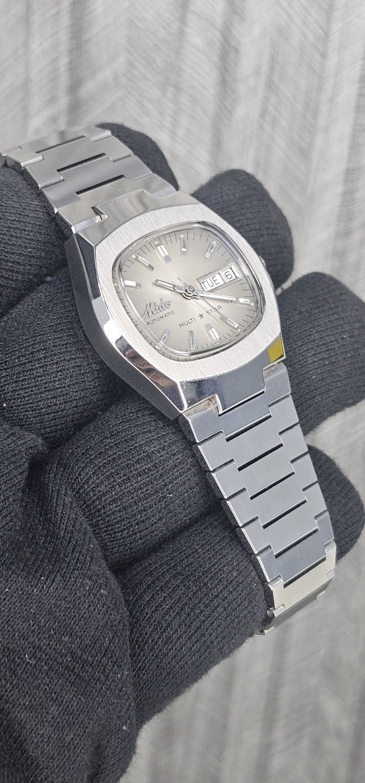 Mido Multistar NOS Automatic 25 Jewels Beauty Gray Dial Men’s Wristwatch Swiss.