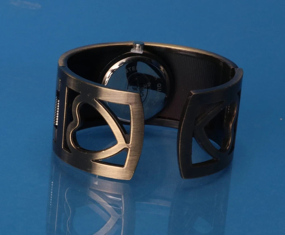 Women’s Western Style Brass Finish Fashion Bangle Cuff Watch Heart Love Band