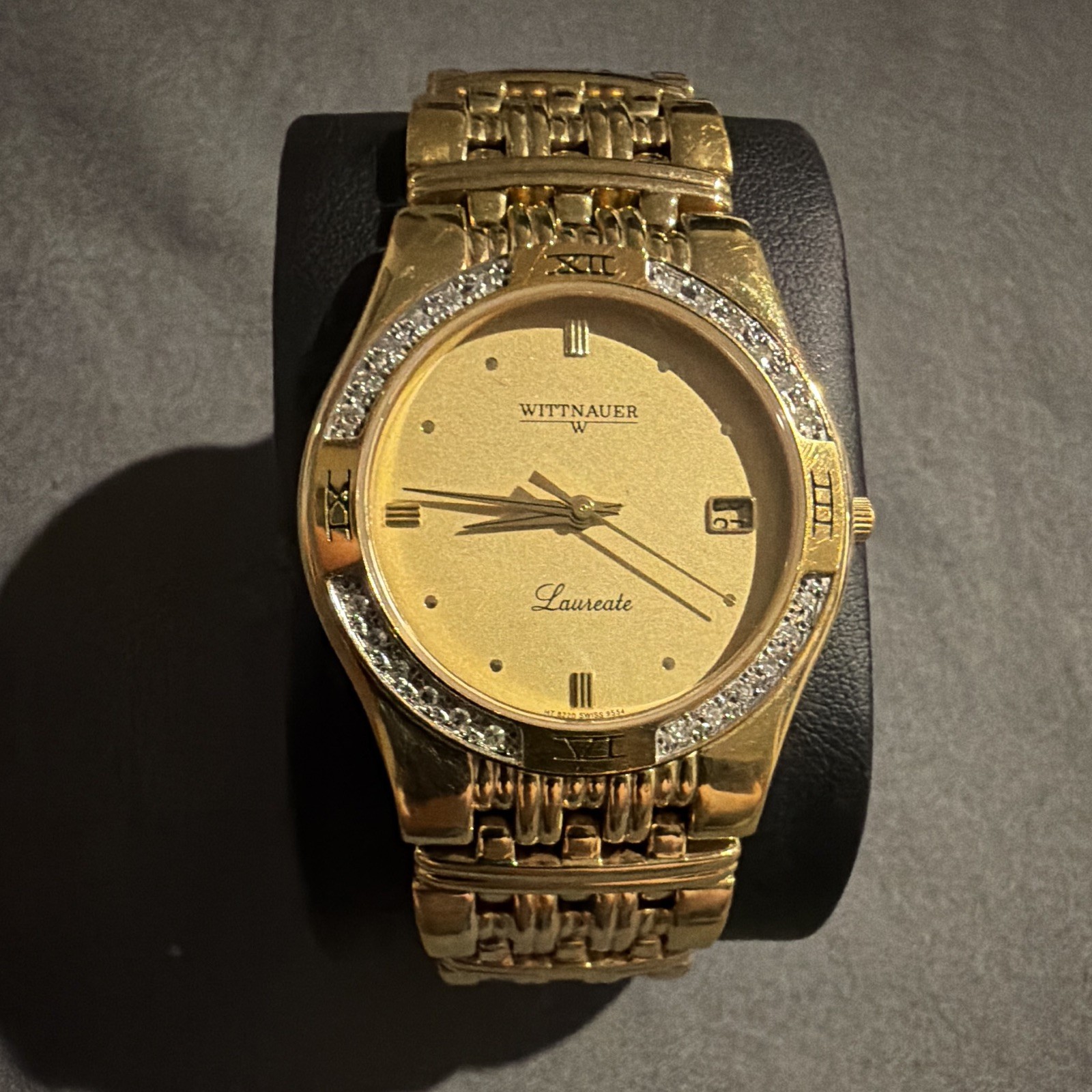 Wittnauer Laureate Quartz Gold Tone Bracelet Date 33mm Watch