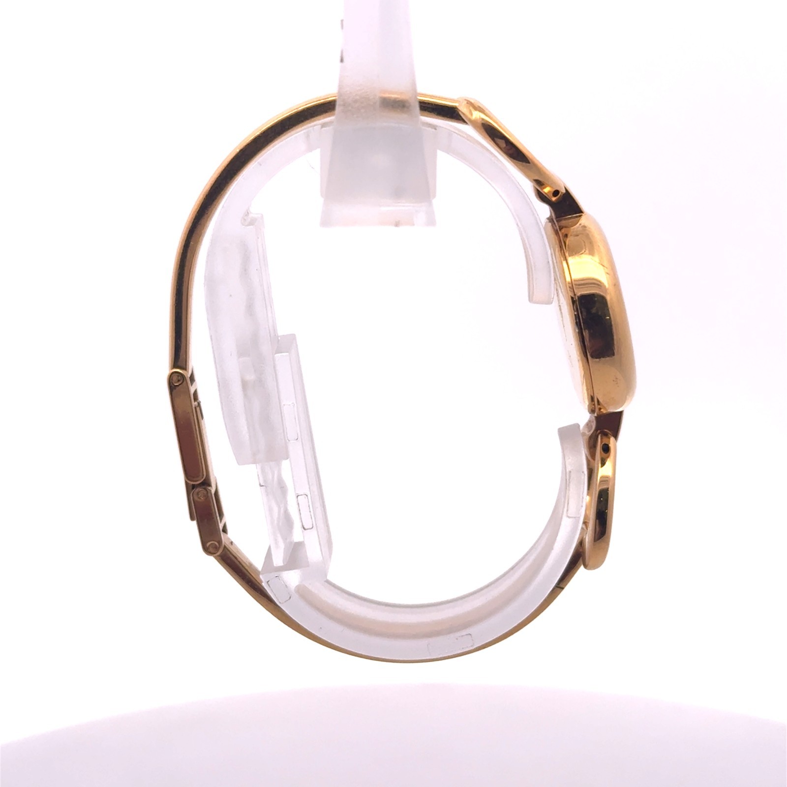 Vintage Gucci 1600 Gold-Plated Mother of Pearl Dial Quartz Ladies Watch 26mm
