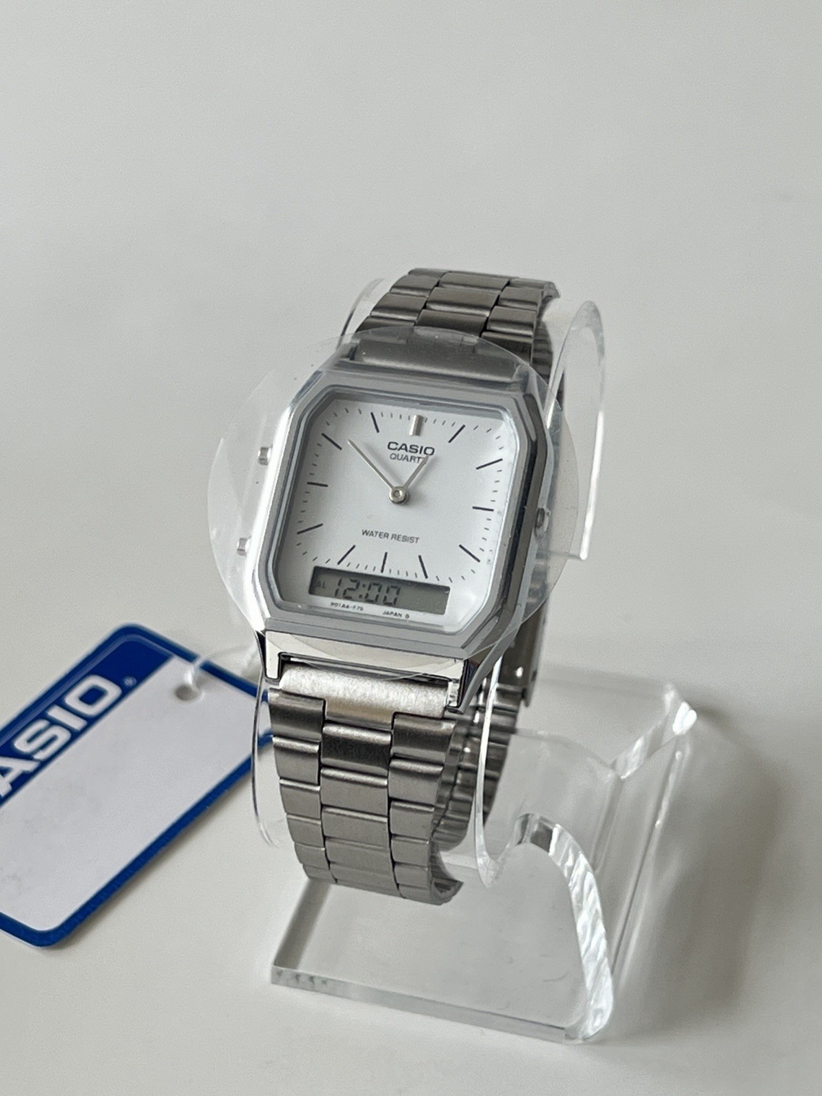 Casio AQ-230A-7DMQ Silver Resin Case with Silver Stainless Steel Band, Unisex…