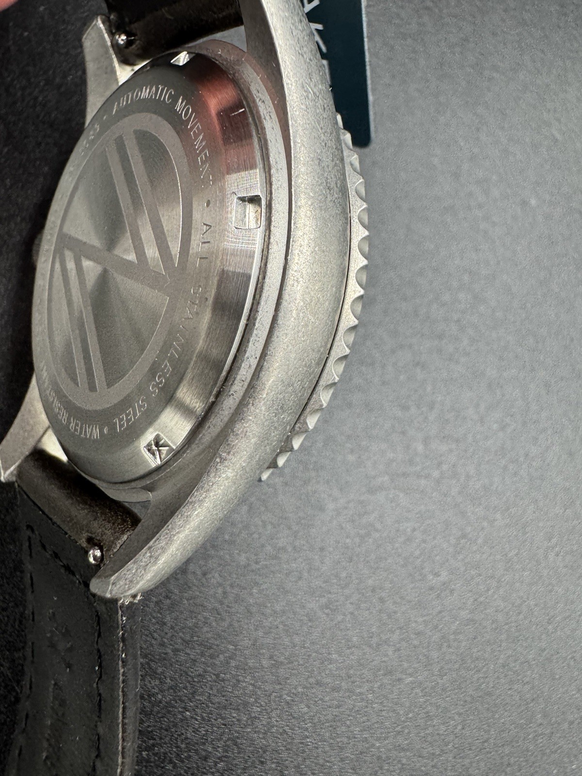 Spinnaker Wreck Red Ring and Gray with Leather Black Dial Wristwatch SP-5089-01