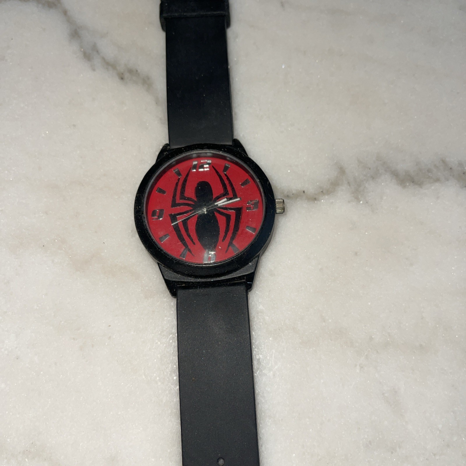 MARVEL Ultimate Spider-Man Analog Watch Matte Black Rubber Silicone Accutime Red