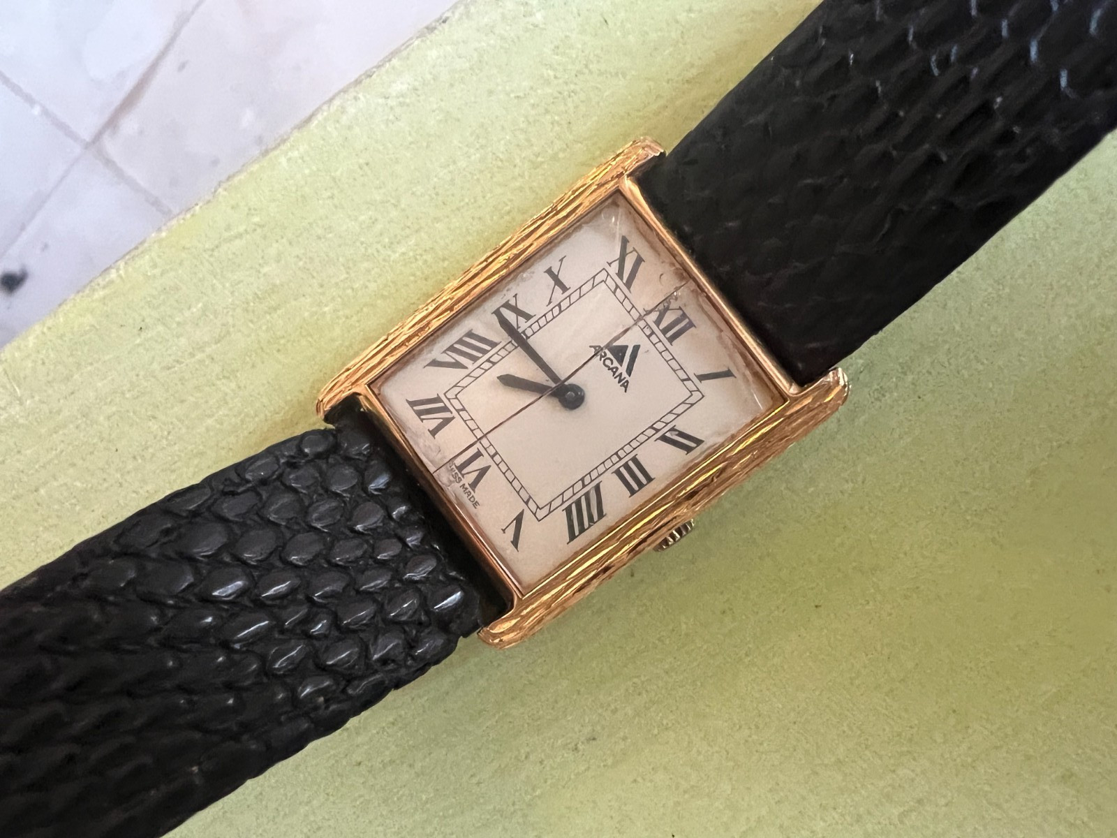 VTG ARCANA TANK WATCH 513-1 HAND-WIND ROMAN SWISS.
