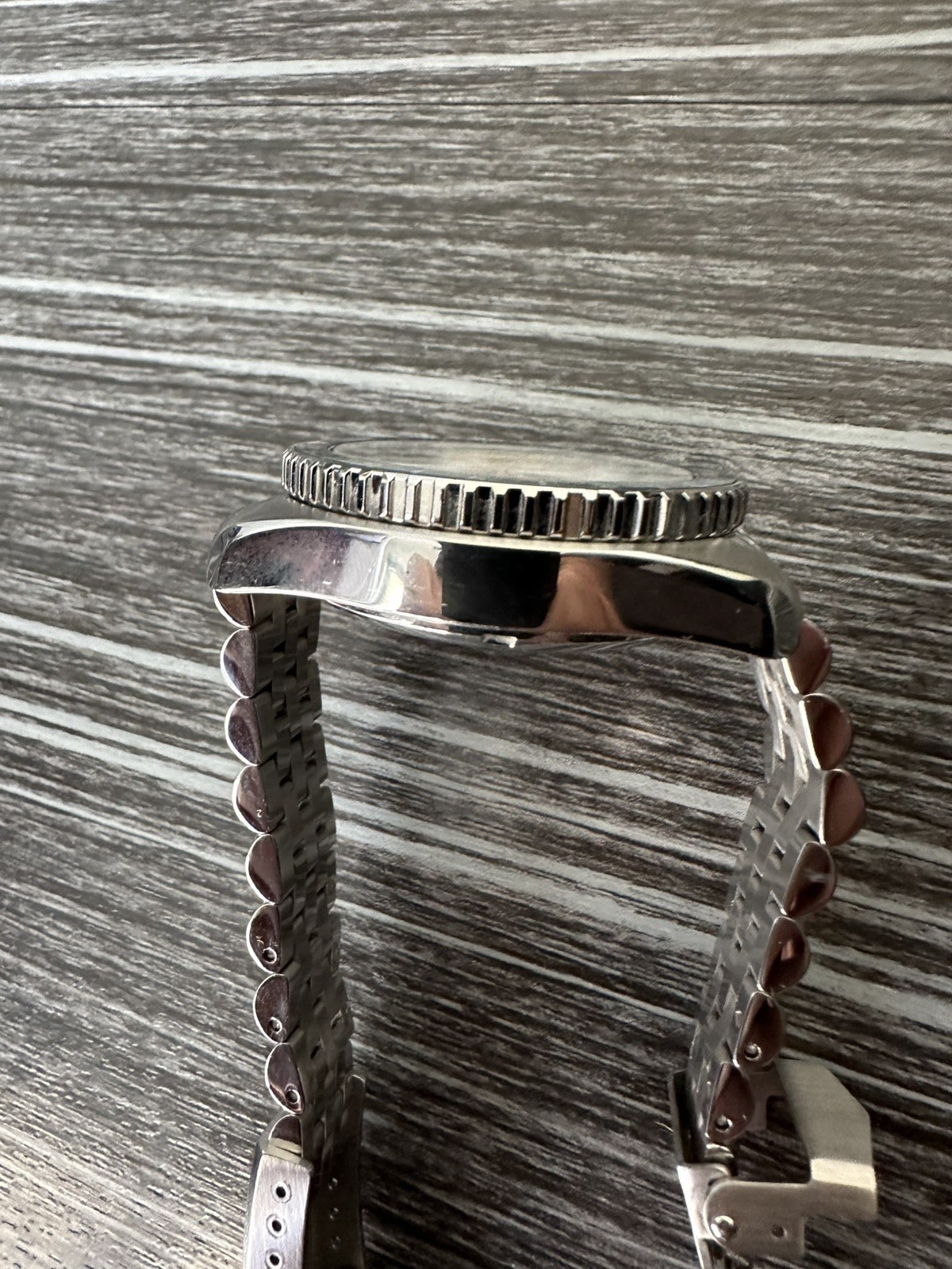 Momentum Sea Quartz 30 Eclipse Solar Watch (Founder’s Edition)