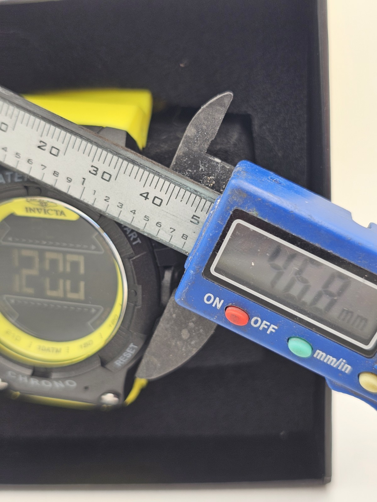 Invicta Chrono Men’s Quartz Digital Chrono Black/Yellow 41.8mm 100m Rubber