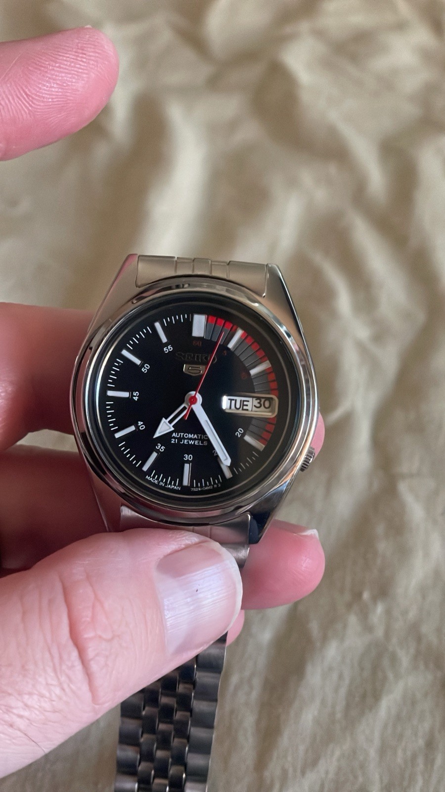 Vintage Seiko 5 Automatic 21 Jewels Black Dial 7S26-0530 Day Date Men’s Watch.