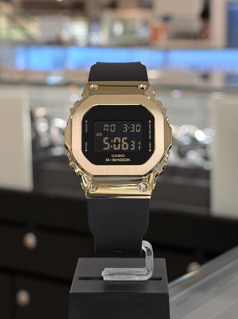 Casio G-Shock GM-S5600UGB-1DR Gold Metal Black Digital Watch 200M