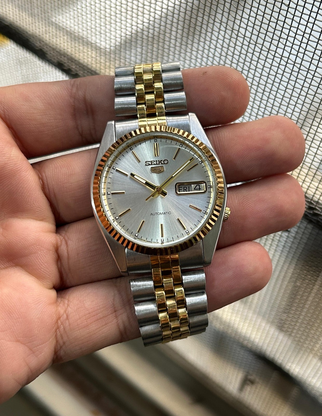 Rare Seiko 5 Automatic 17 jewel Silver Dial(changed) Japan Mens watch 7009-3111
