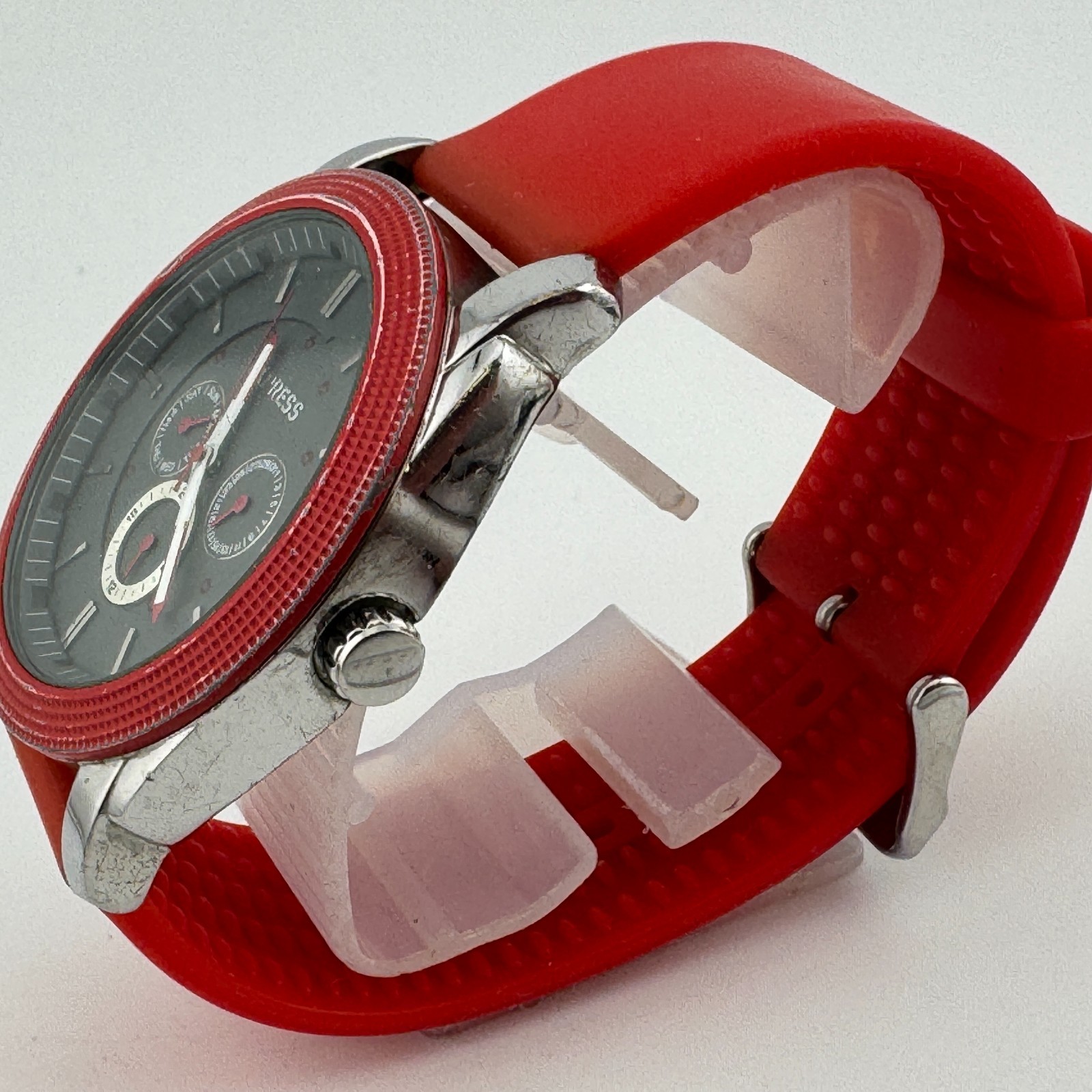 Express Quartz Watch Men 30m Silver Red Japan Movt Day Date Analog New Battery